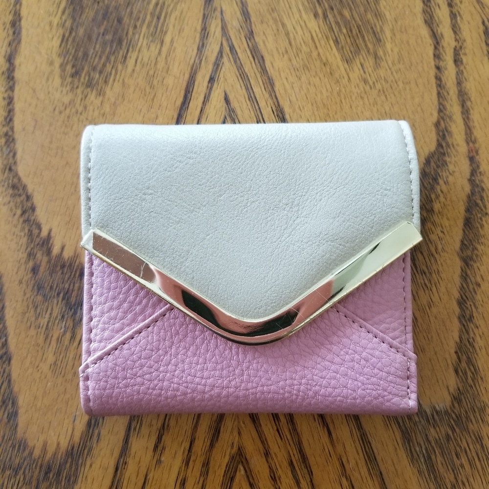 Charming Charlie's wallet